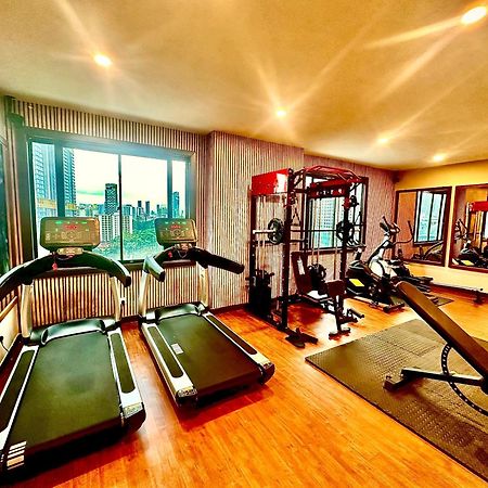 Regalpark Hotel Куала-Лумпур Экстерьер фото