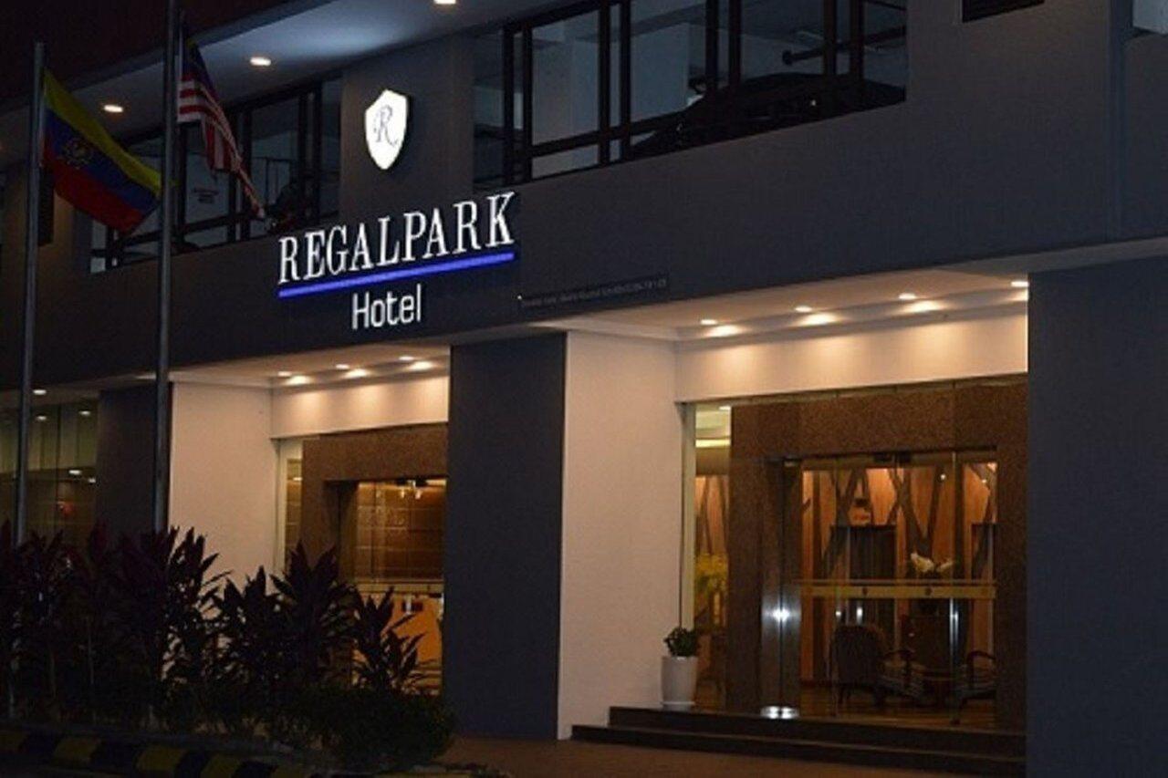 Regalpark Hotel Куала-Лумпур Экстерьер фото
