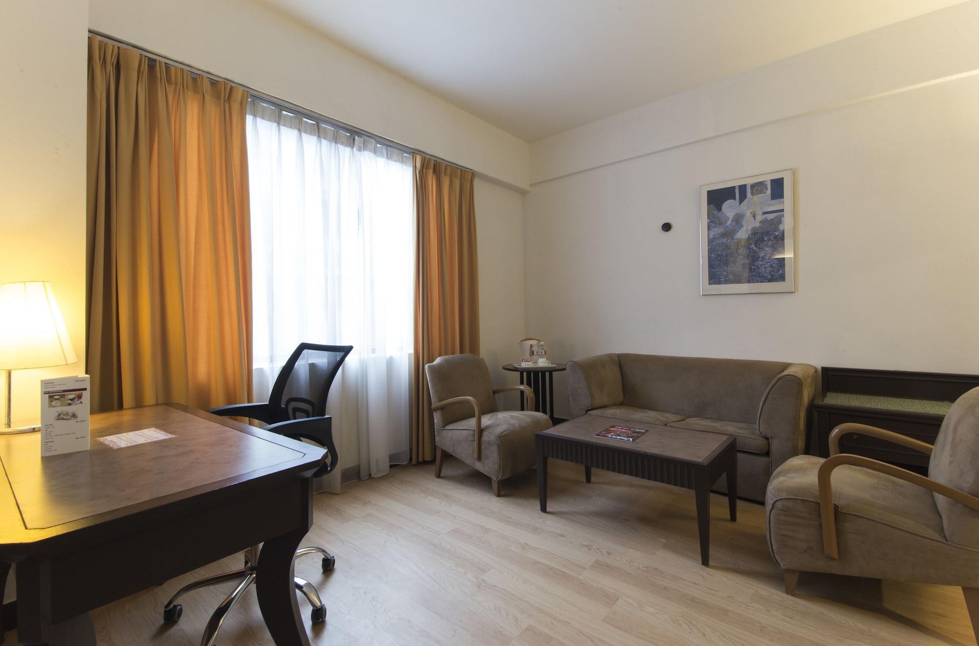 Regalpark Hotel Куала-Лумпур Экстерьер фото