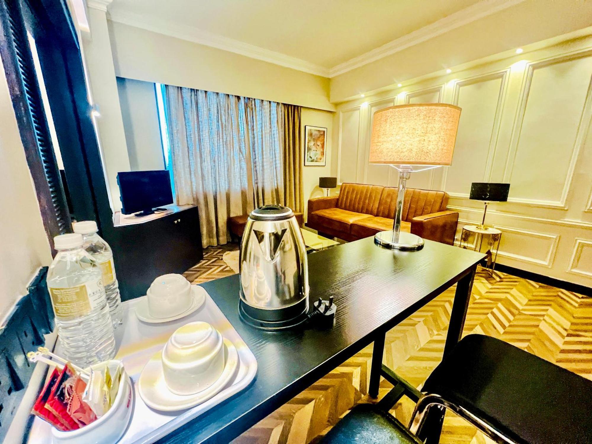 Regalpark Hotel Куала-Лумпур Экстерьер фото