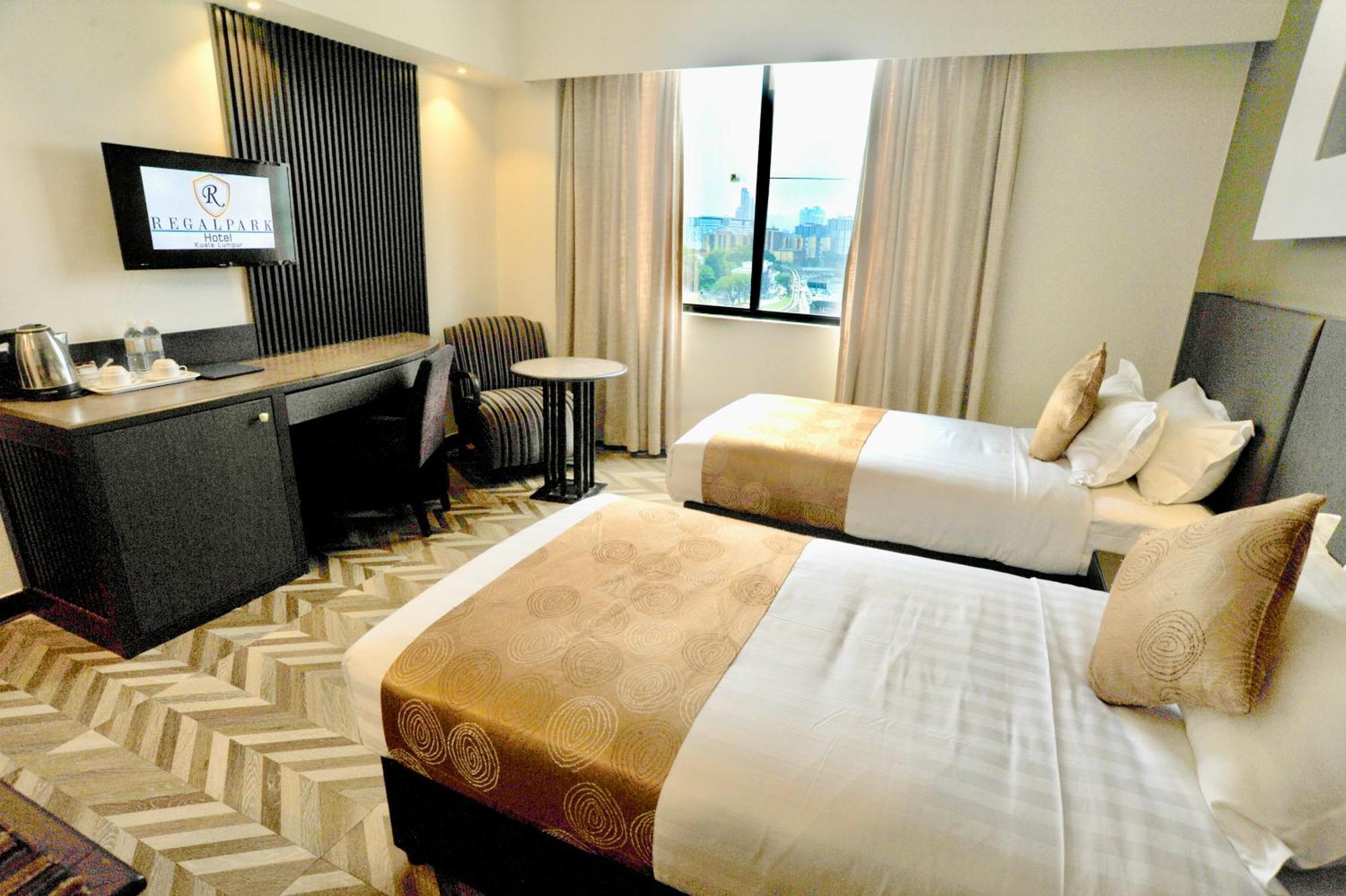 Regalpark Hotel Куала-Лумпур Экстерьер фото