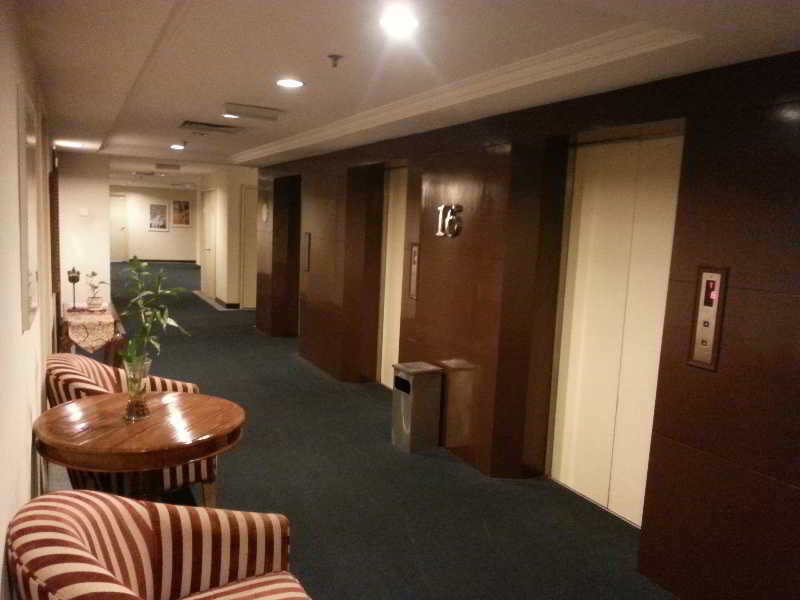 Regalpark Hotel Куала-Лумпур Экстерьер фото